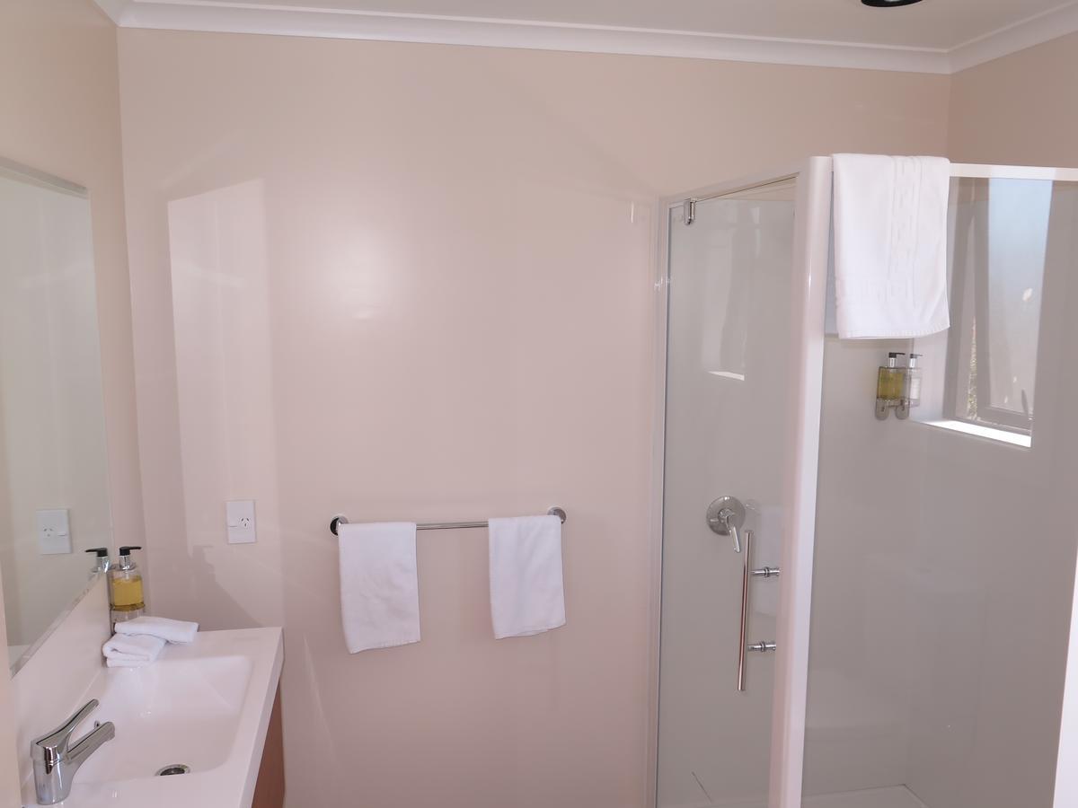 Wheels And Reels Accommodation Mossburn ภายนอก รูปภาพ